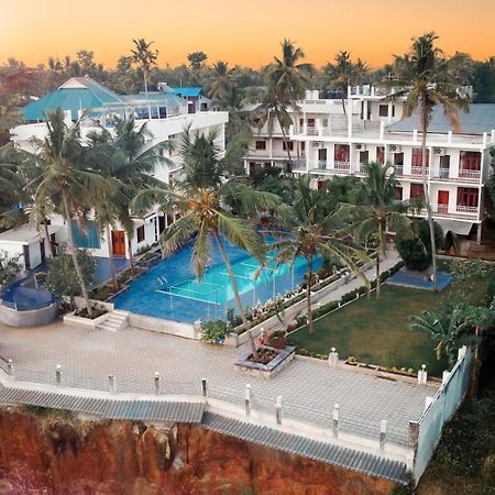 Skylar Seaview Beach Resort & Ayurveda Varkala Esterno foto