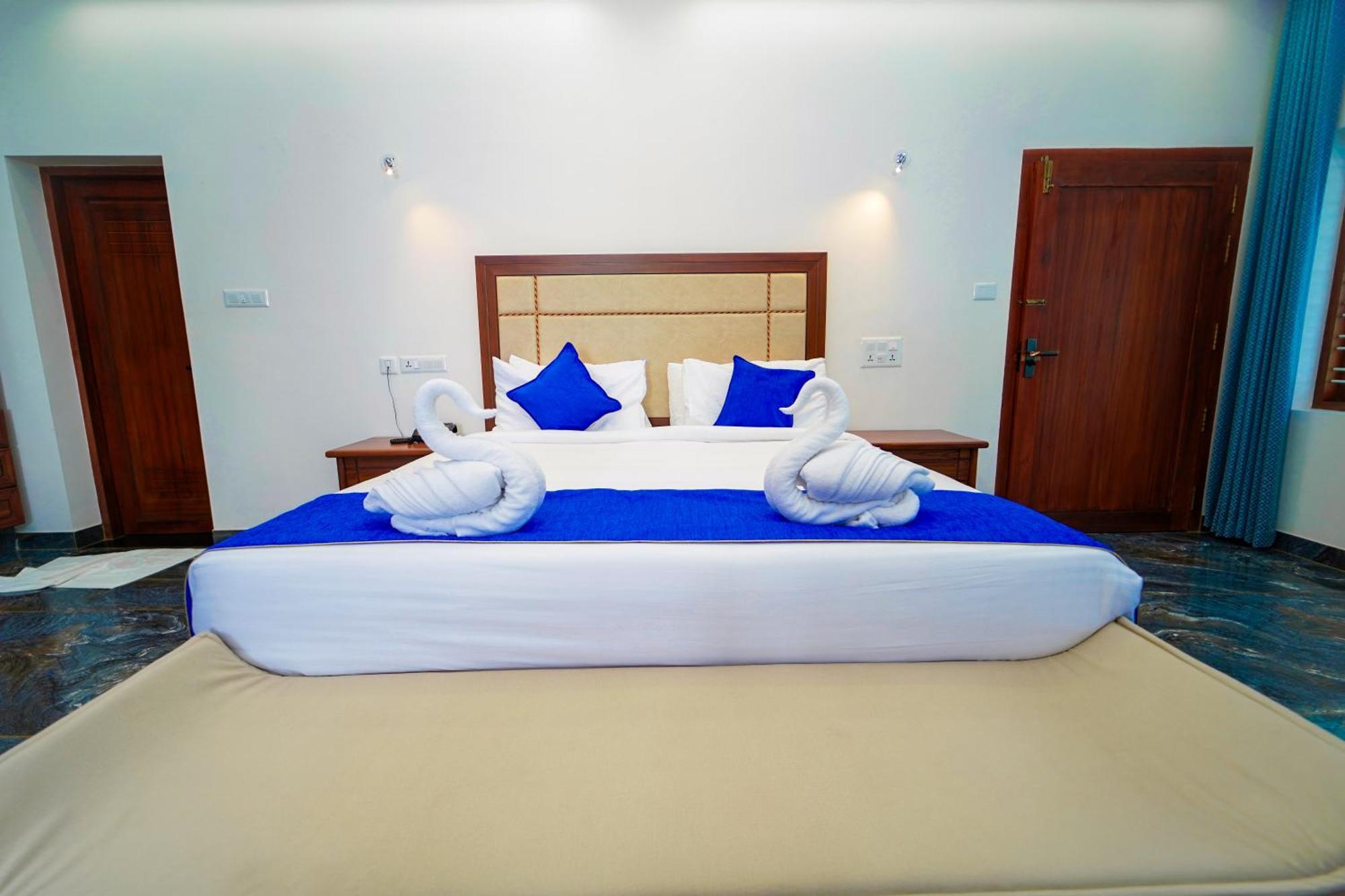 Skylar Seaview Beach Resort & Ayurveda Varkala Esterno foto