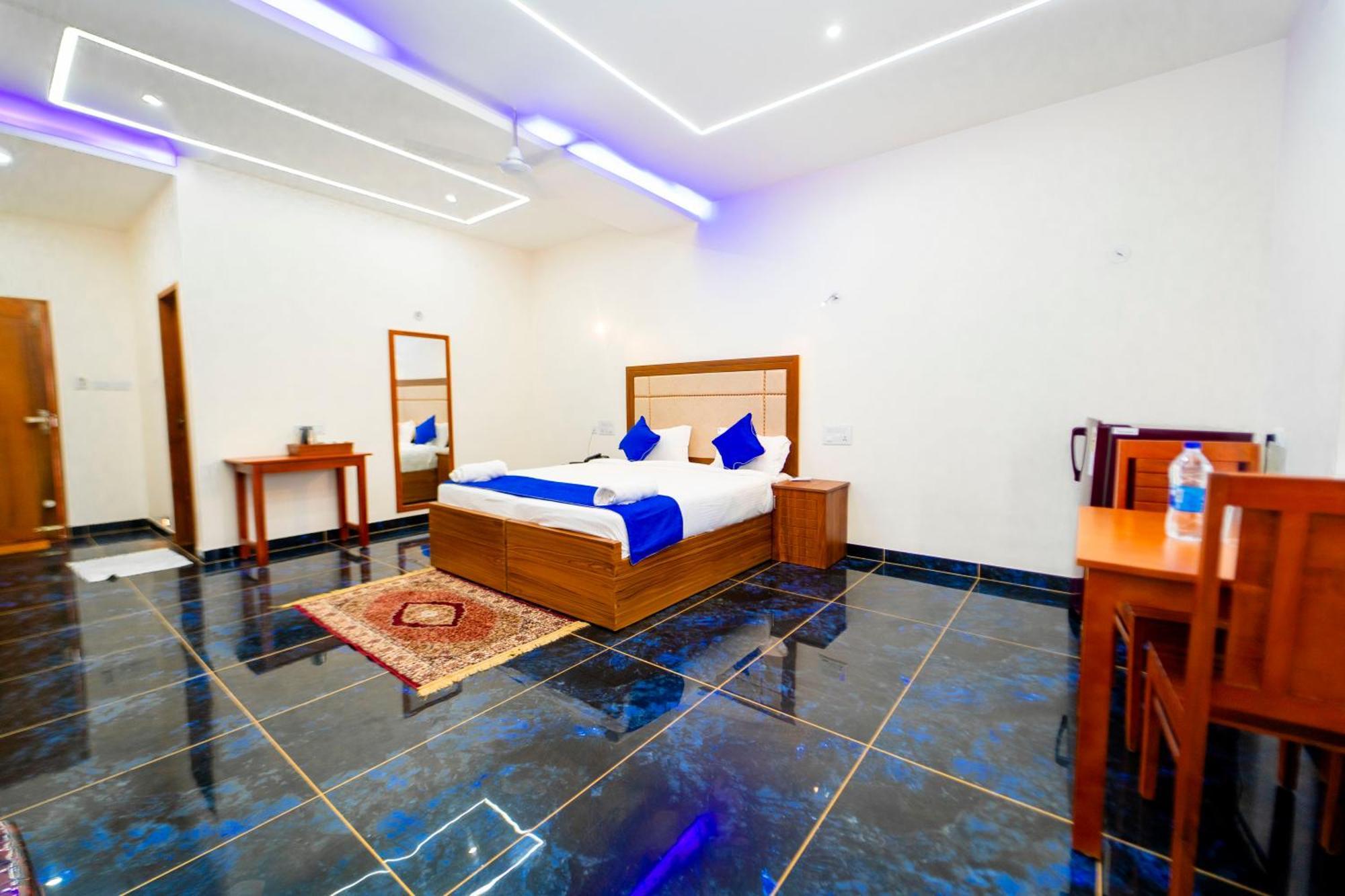 Skylar Seaview Beach Resort & Ayurveda Varkala Esterno foto