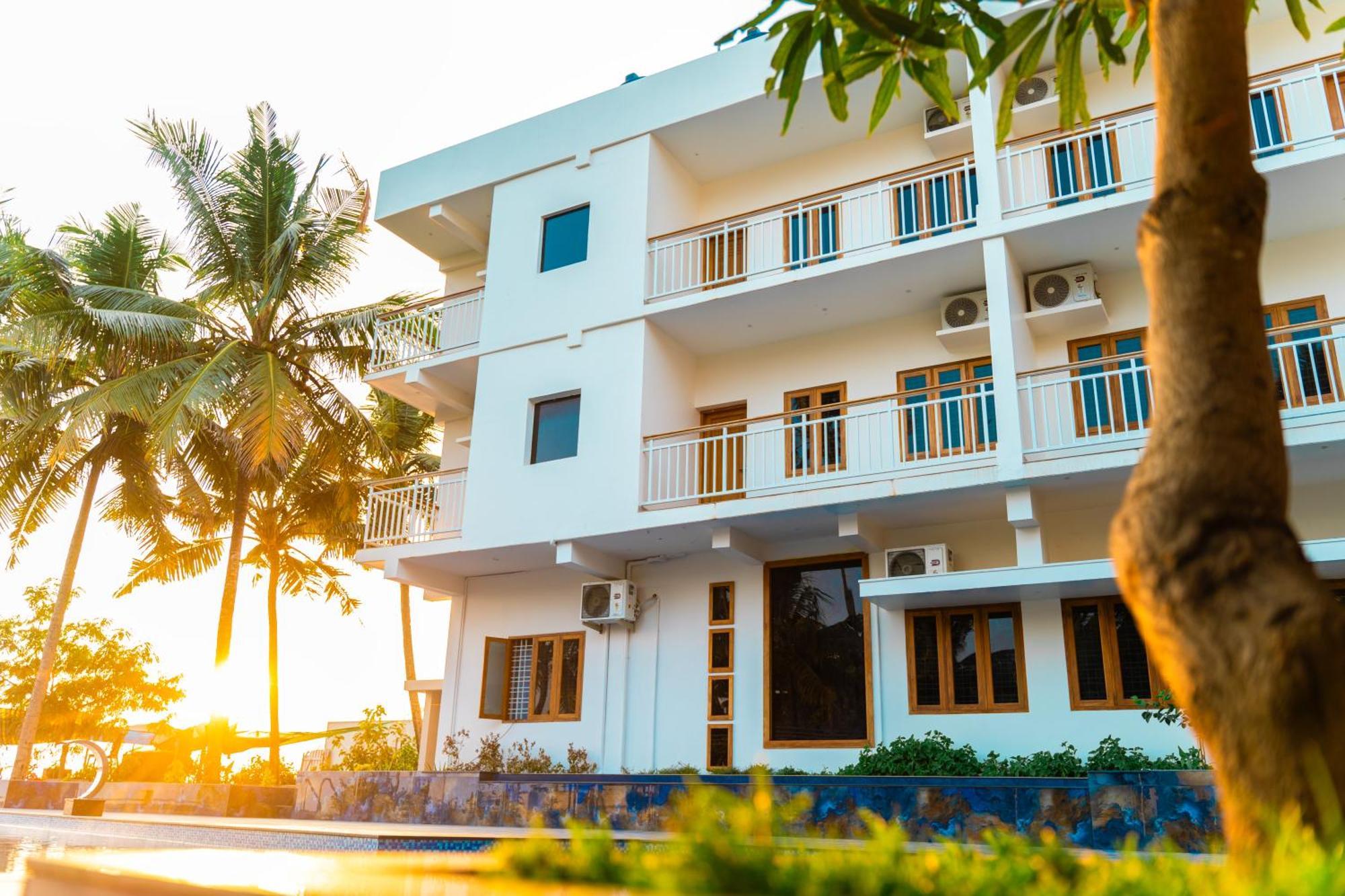 Skylar Seaview Beach Resort & Ayurveda Varkala Esterno foto