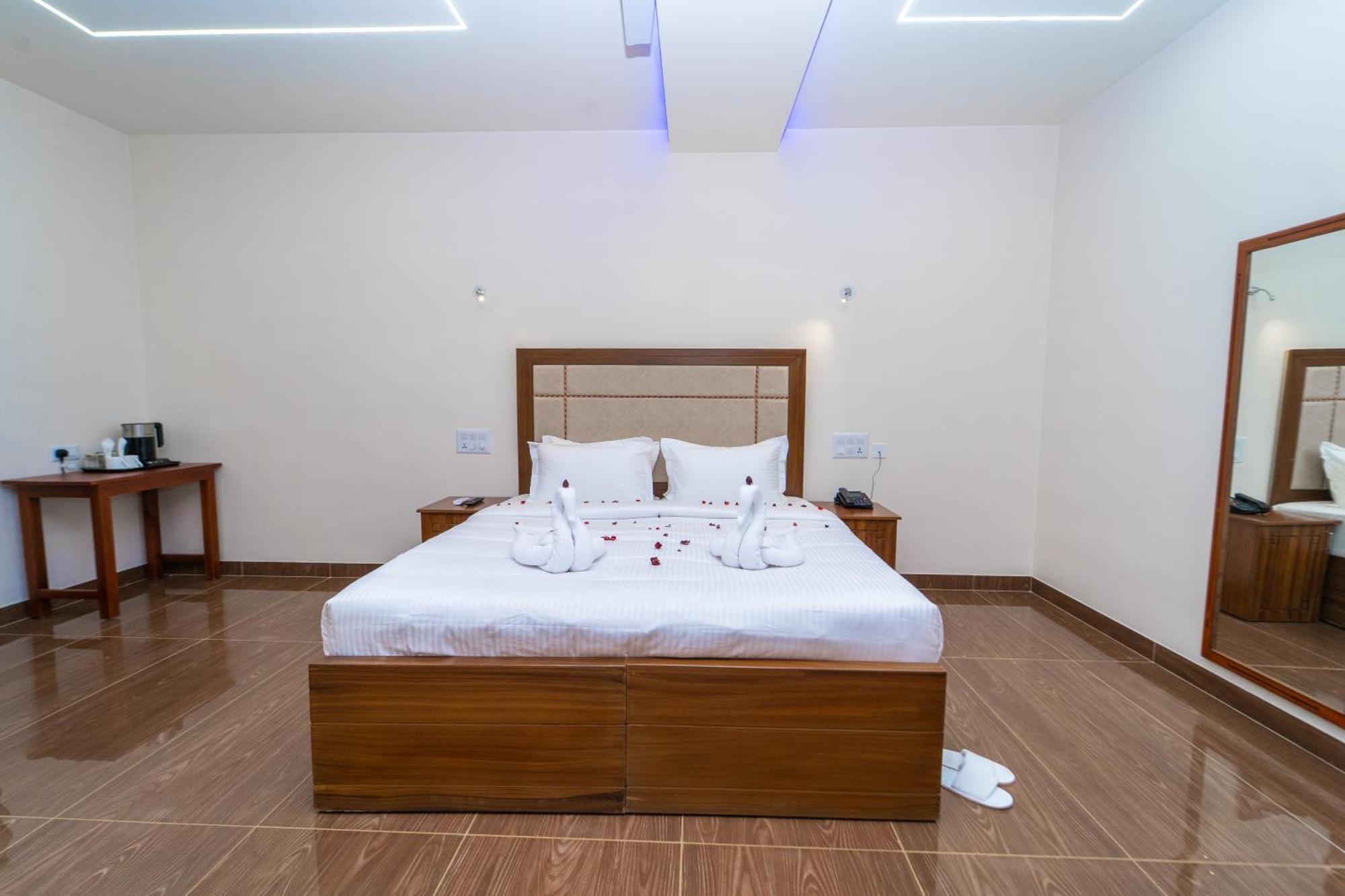 Skylar Seaview Beach Resort & Ayurveda Varkala Esterno foto